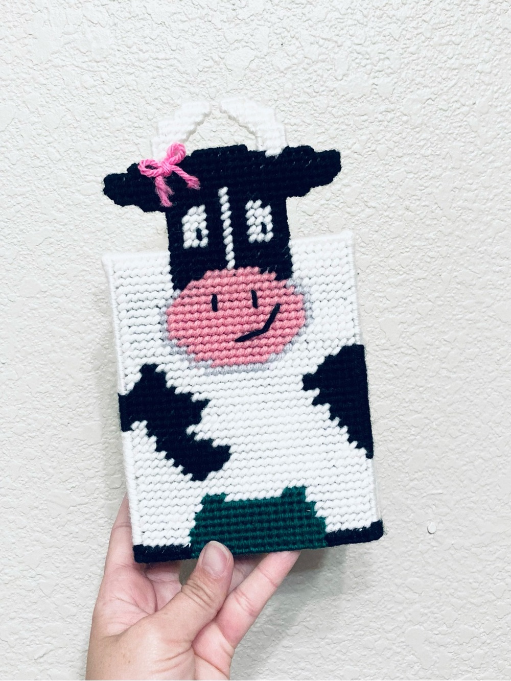 Handmade Plastic Canvas Cow Kleenex Box Cover Countryside Farmhouse